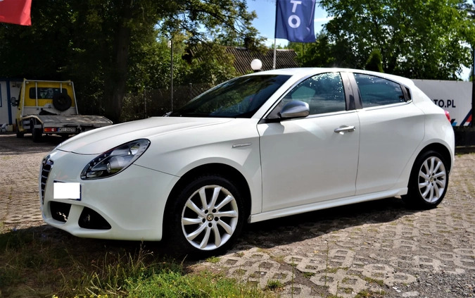 Alfa Romeo Giulietta cena 23900 przebieg: 242000, rok produkcji 2012 z Wolsztyn małe 106